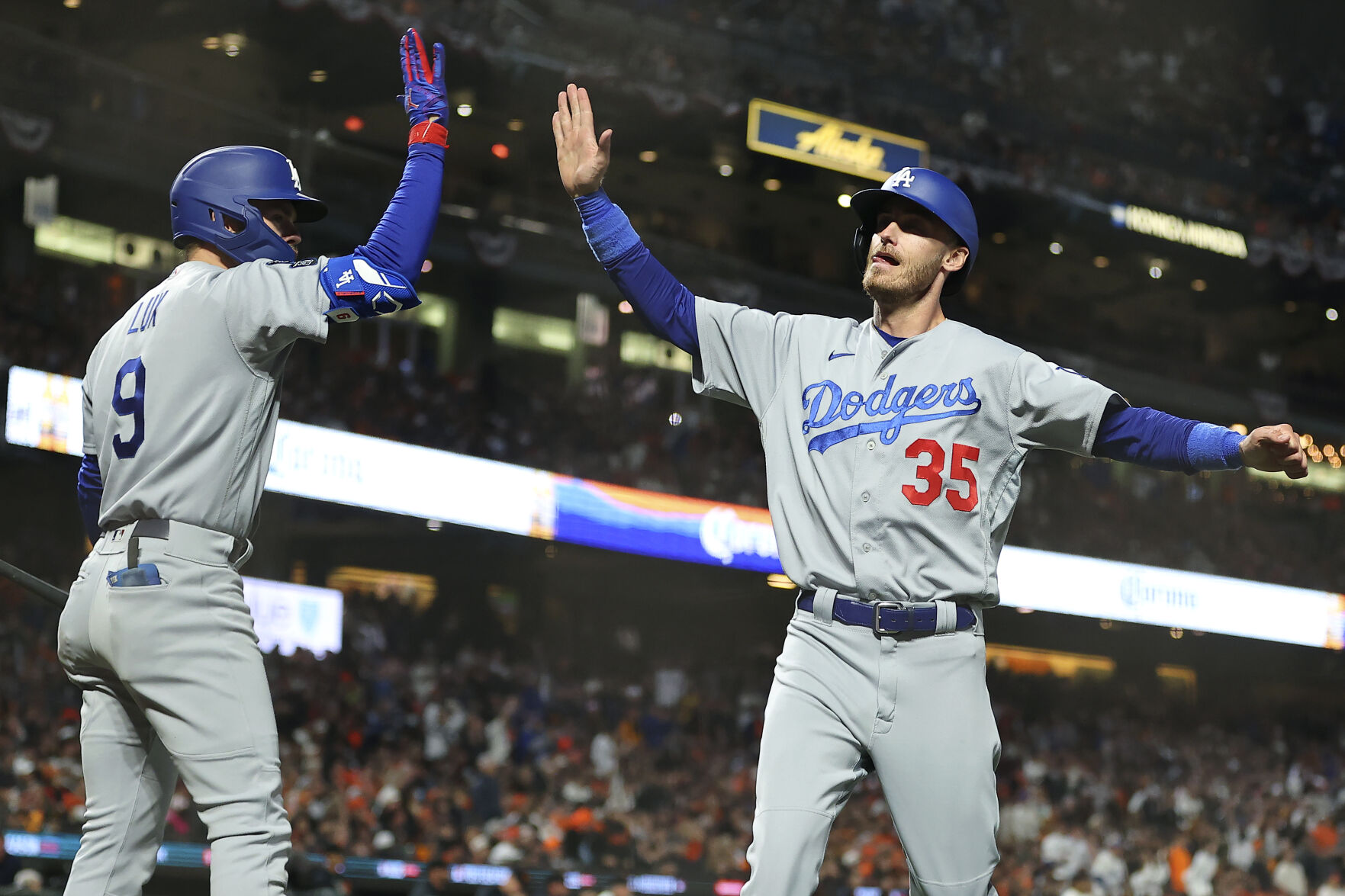 APTOPIX NLDS Dodgers Giants Baseball